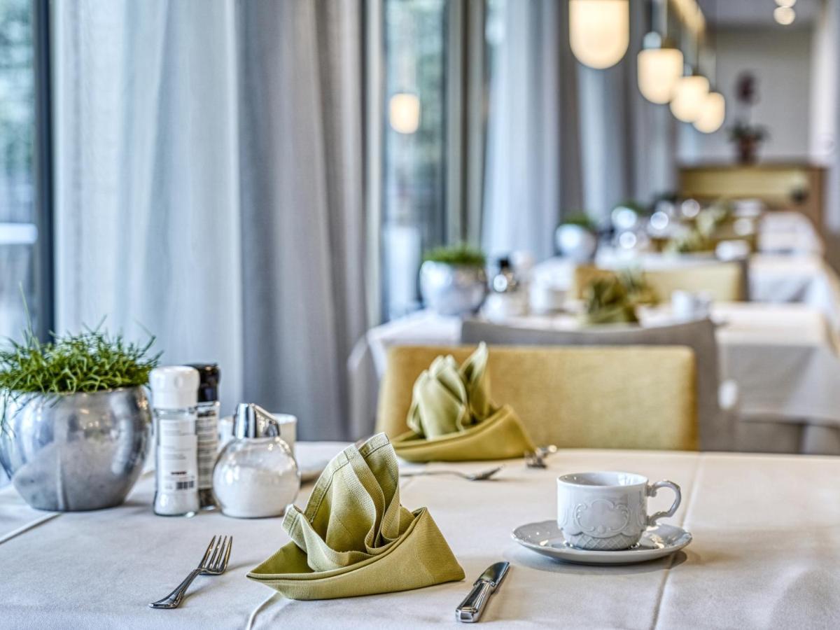 טירולו Hotel Traubenheim מראה חיצוני תמונה