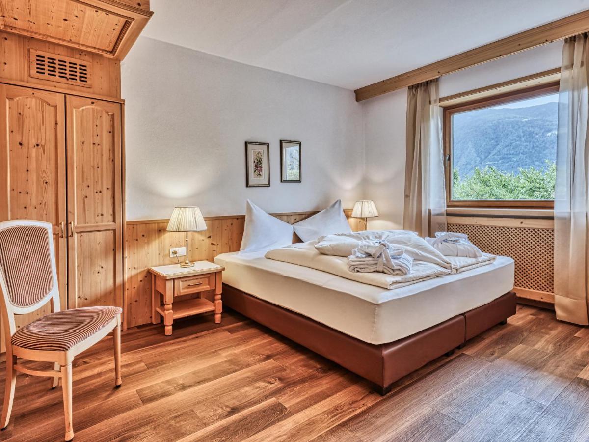 טירולו Hotel Traubenheim מראה חיצוני תמונה